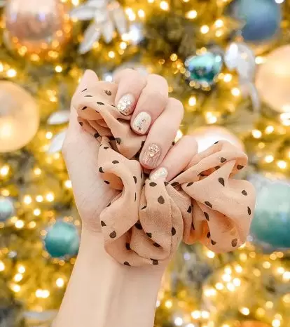 nail